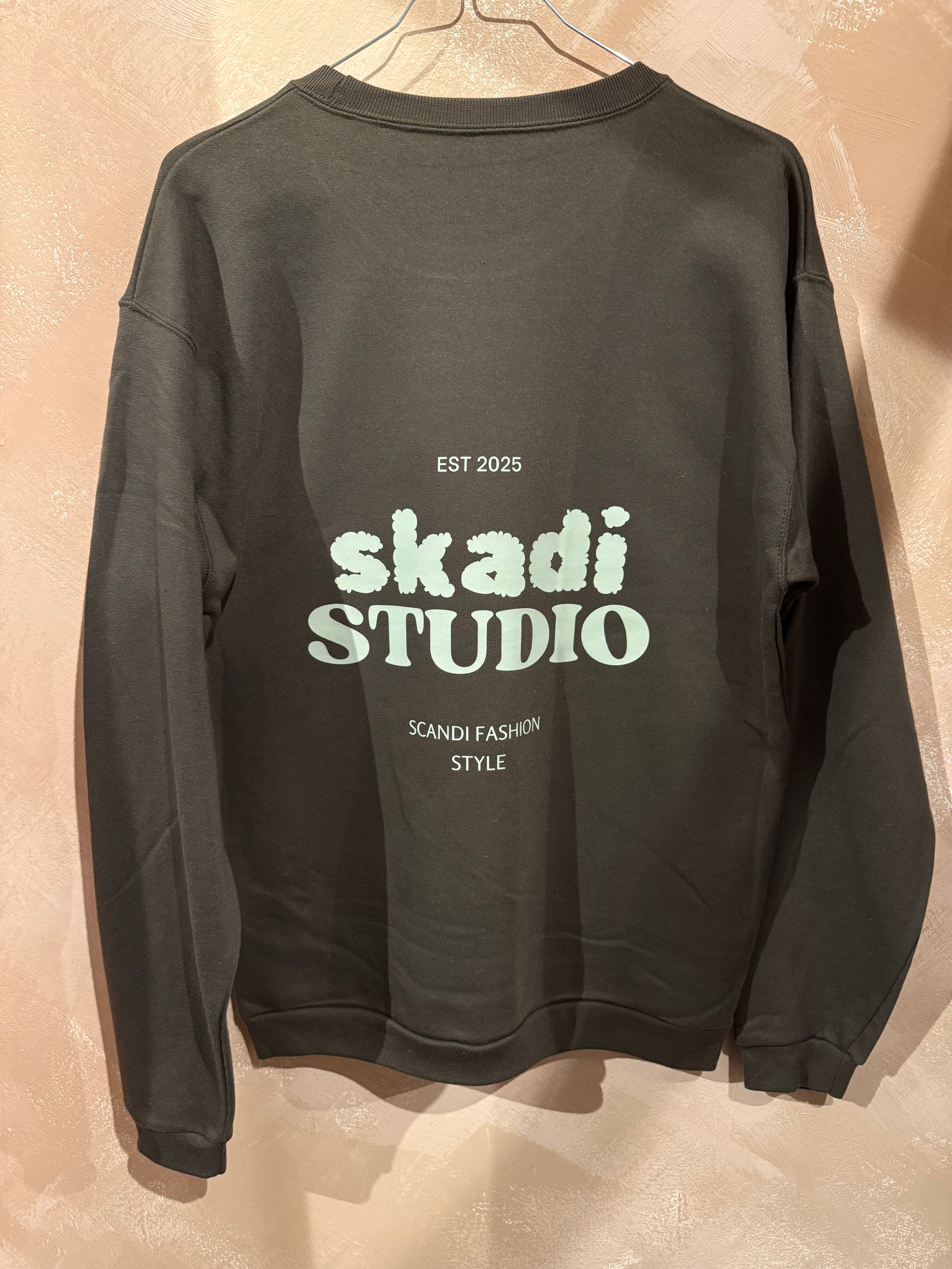 skadi Pullover braun