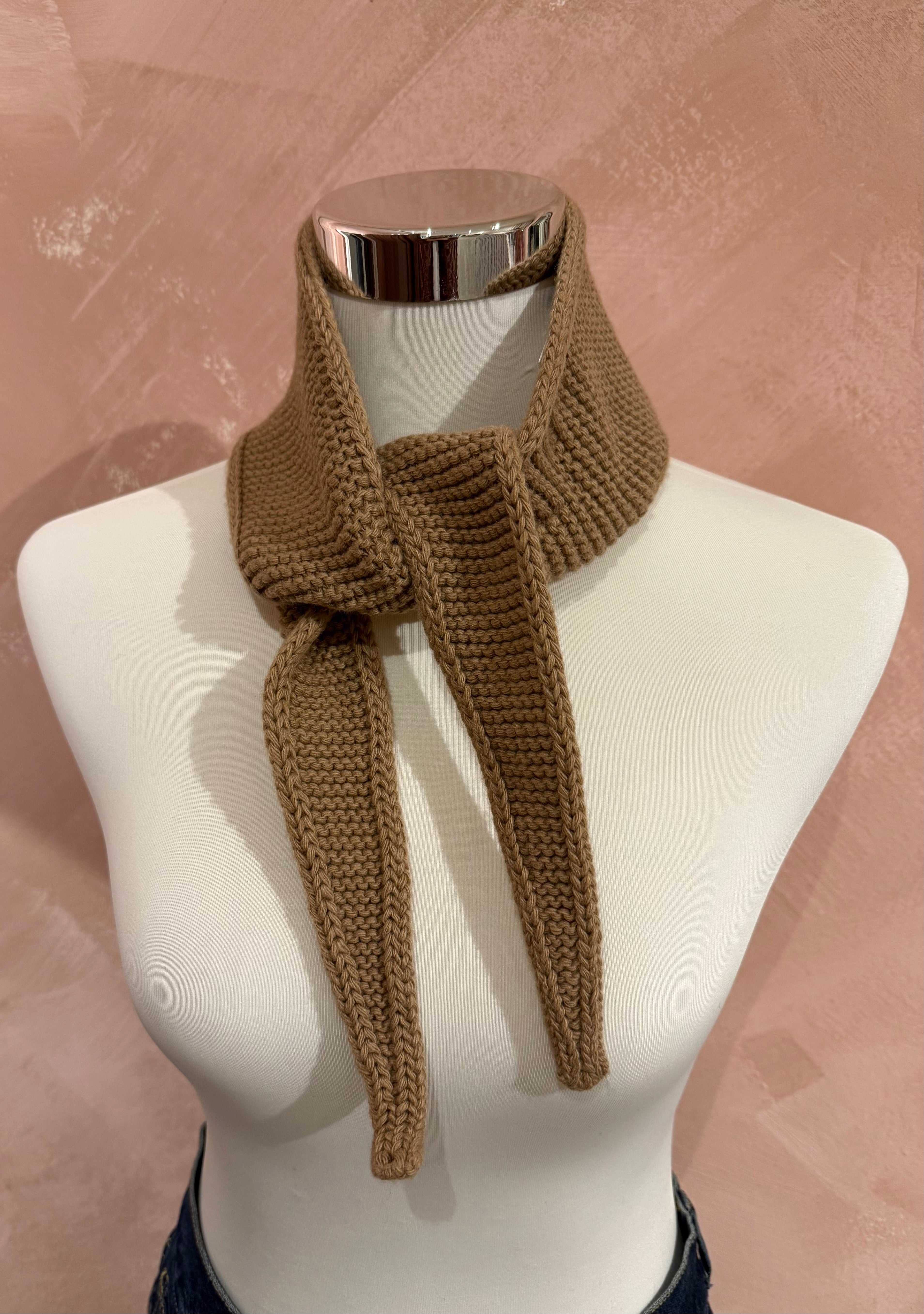 Kleiner Schal hellbraun