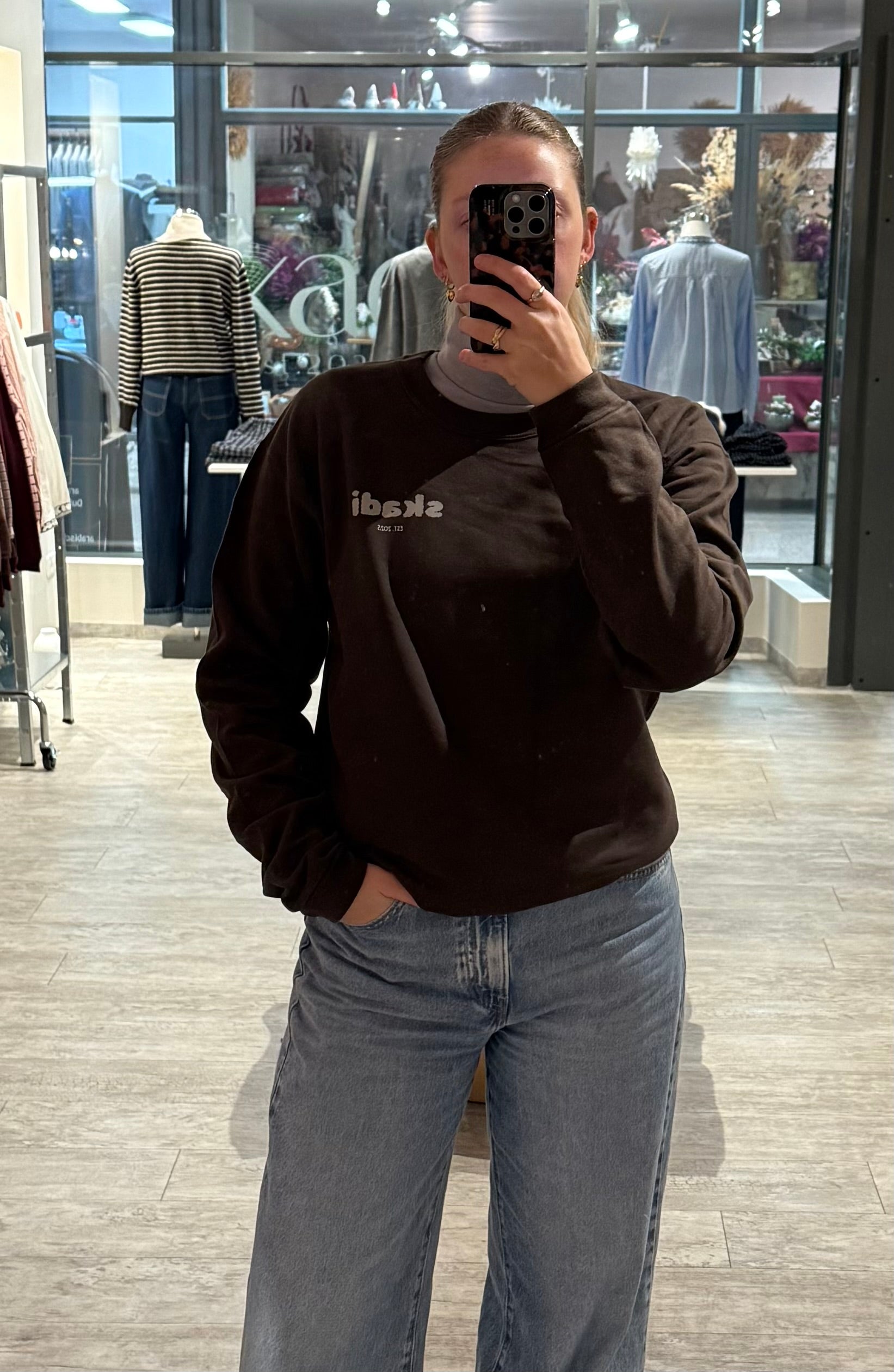 skadi Pullover braun