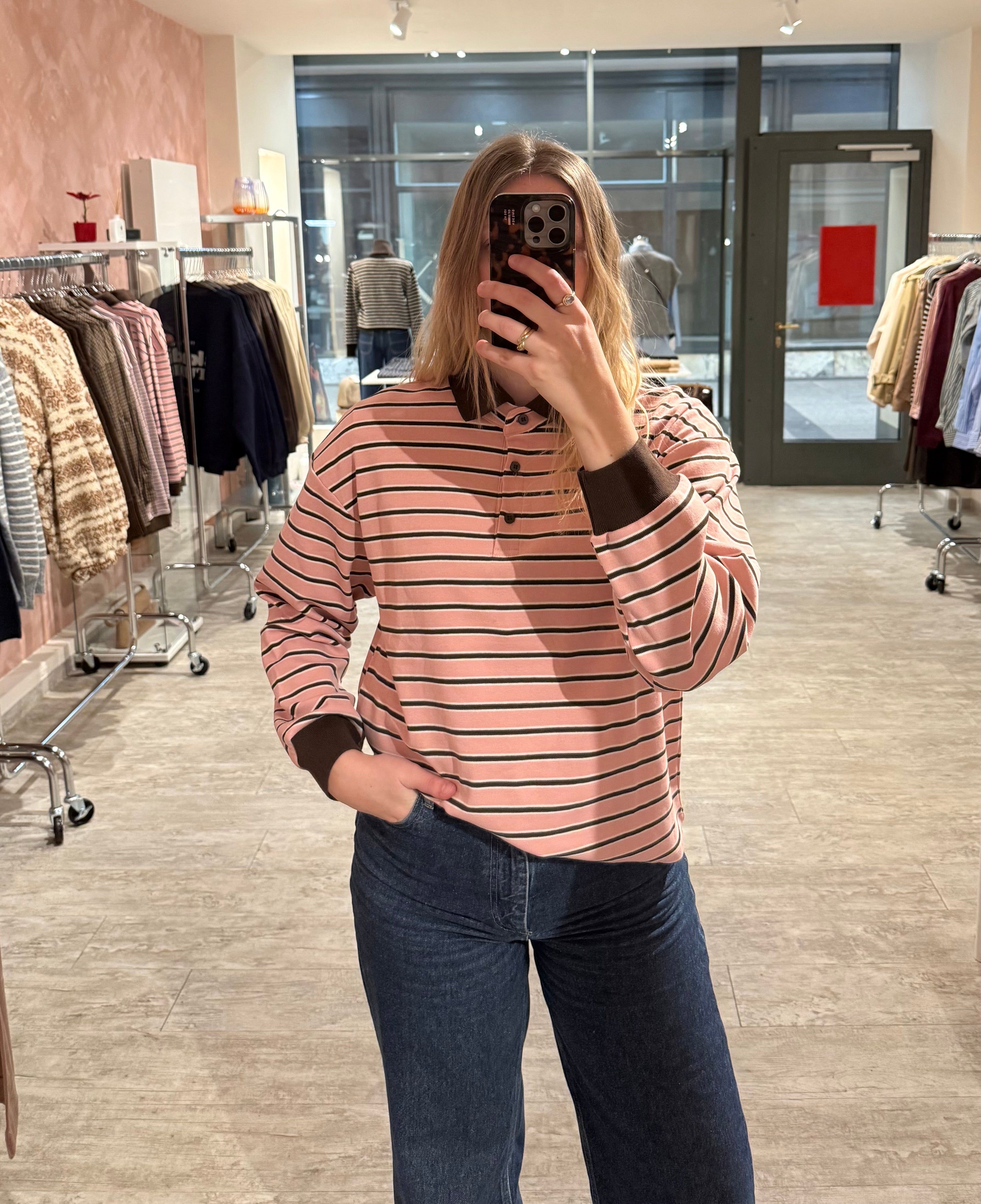 Pullover mit Kragen rosa